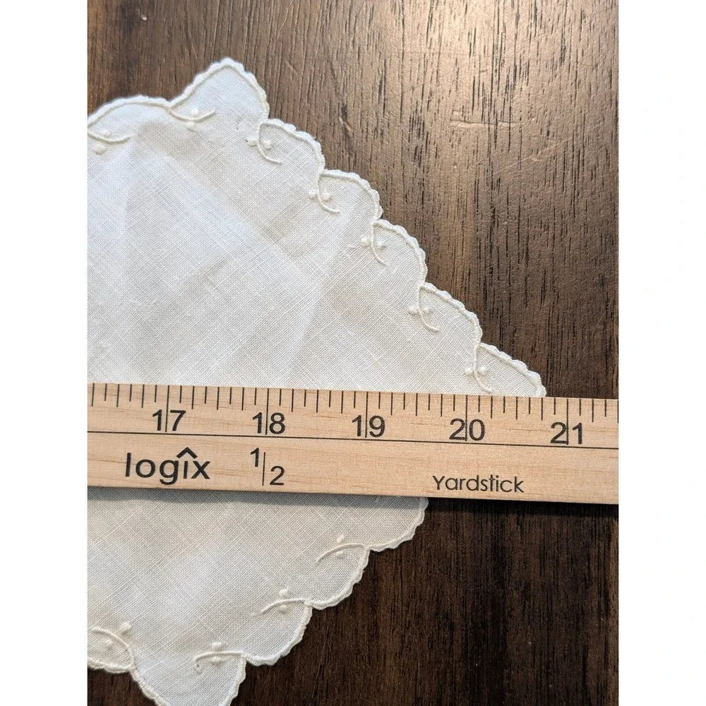Benj. M. Jabara & Sons Madeira Hand Embroidered White Linen Doily Vintage‎ Tea